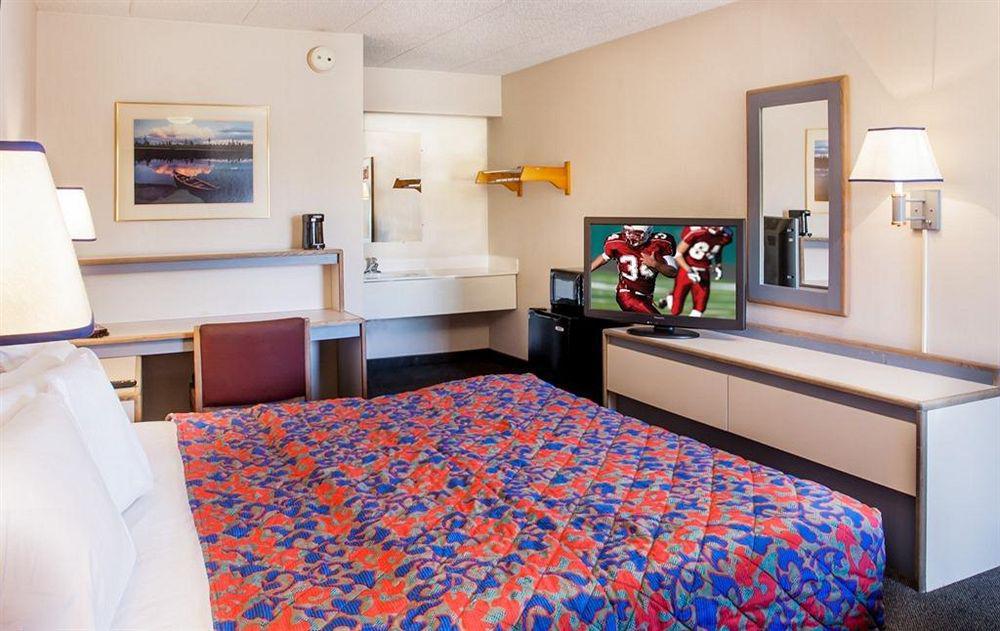 Travelodge By Wyndham Motel 2*