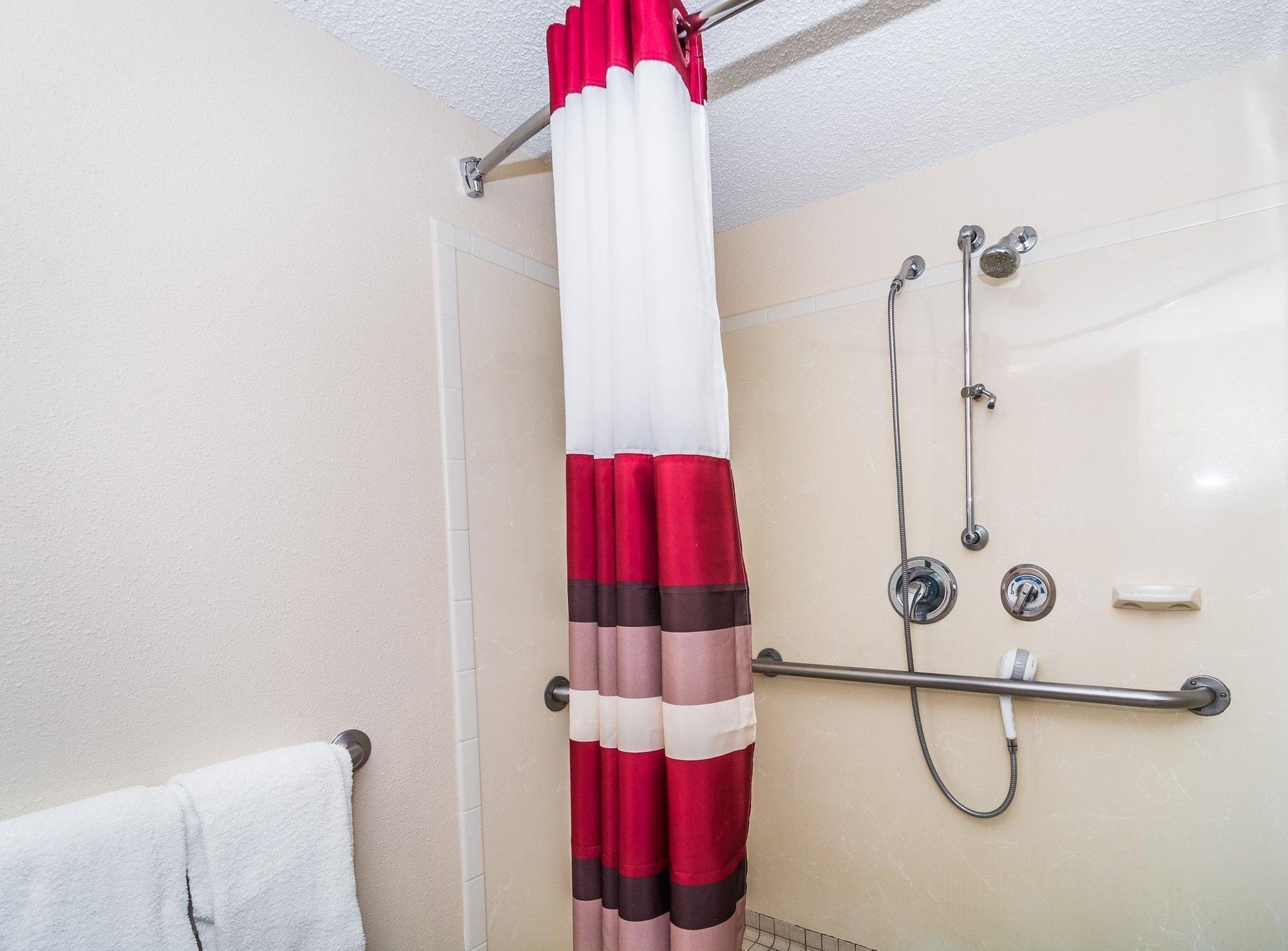 Travelodge By Wyndham Motel 2*